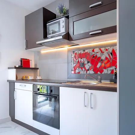 Tihari - Zf Hvar Apartman *