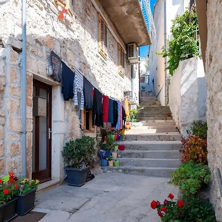 Tihari - Zf Hvar Апартаменти *